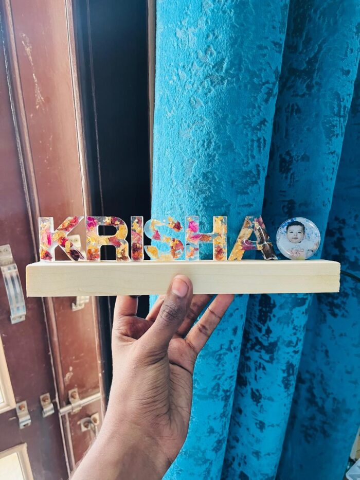 Customised LED Resin Stand for Anniversary Birthday